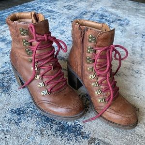 Lucky Brand Joss Hiking Heel Boots size 6